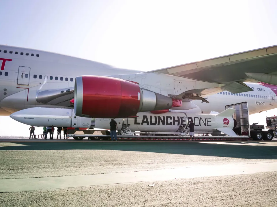 First Virgin Rocket Revealed: Speeds over 20x Speed of Sound 

