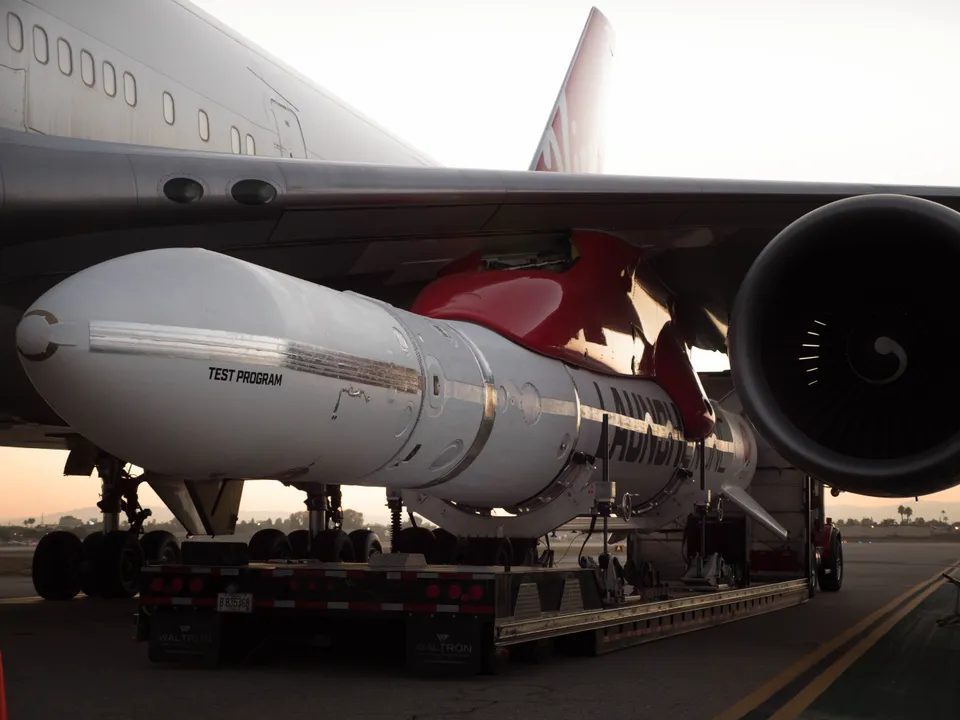 First Virgin Rocket Revealed: Speeds over 20x Speed of Sound 

