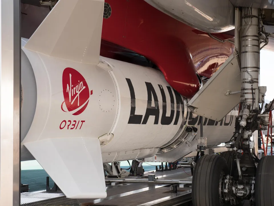 First Virgin Rocket Revealed: Speeds over 20x Speed of Sound 

