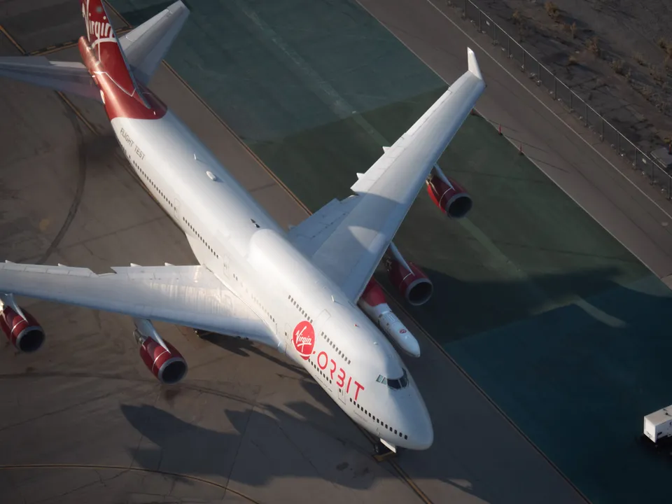 First Virgin Rocket Revealed: Speeds over 20x Speed of Sound 

