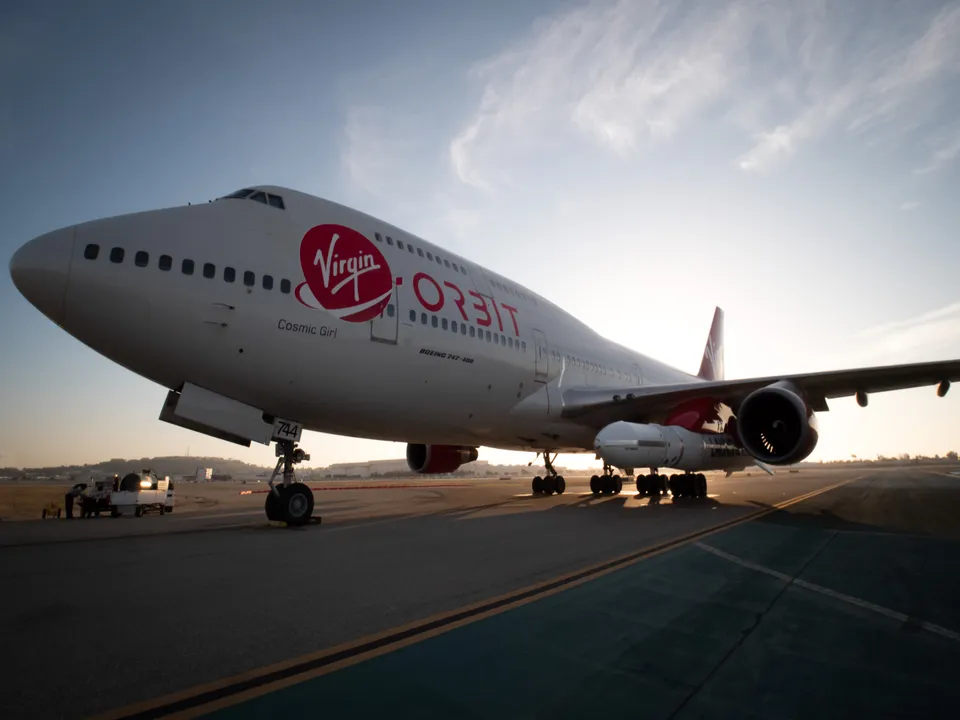 First Virgin Rocket Revealed: Speeds over 20x Speed of Sound 

